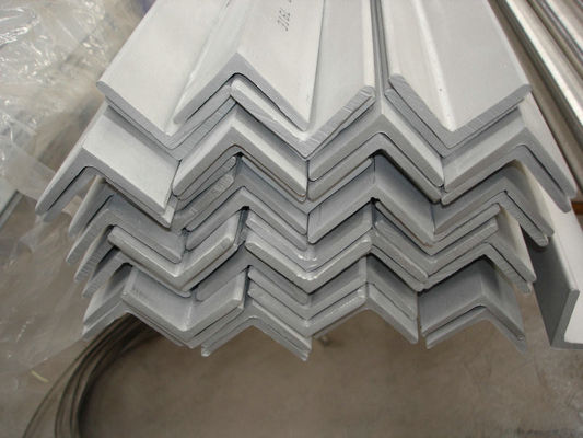 ASTM 304 HRAP, Hot Formed Stainless Steel Angle Bar For Shipping, Architecture BCSA-1 Black, Pickling, Polishing