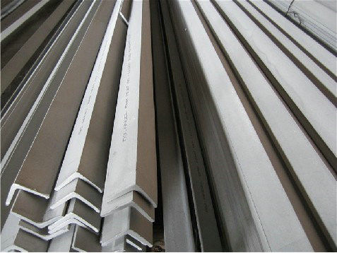 ASTM 304 Stainless Steel Angle Bars With Polished, Peeled Surface For Petroleum, Chemical Industry
