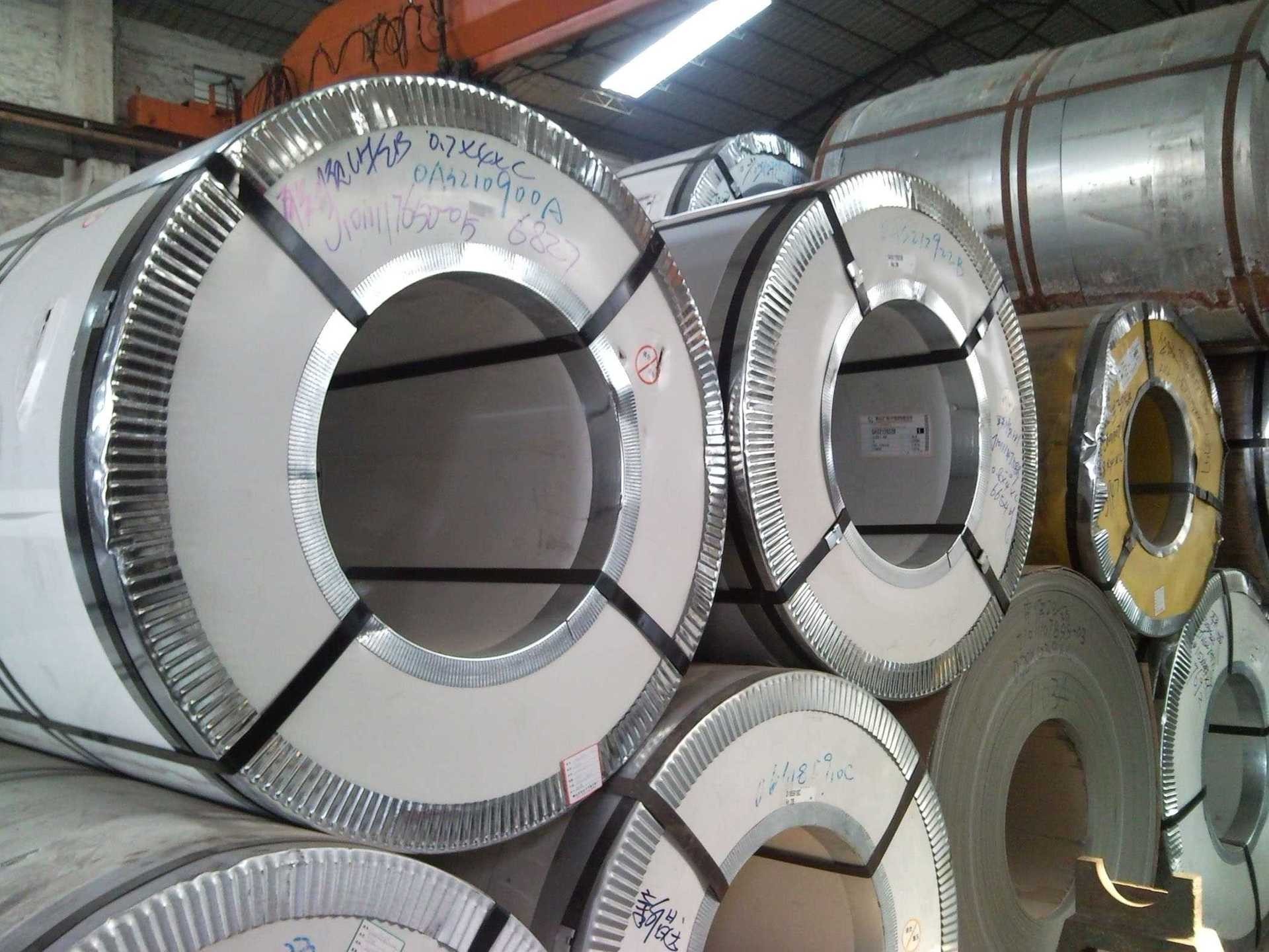1% Nickel  grade 201 stainless steel coils , Cold Rolled Hot Rolled