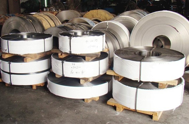 Grade 201 304 Cold rolled Stainless steel strip 2B, BA, 8K Finish polishing for Auto parts